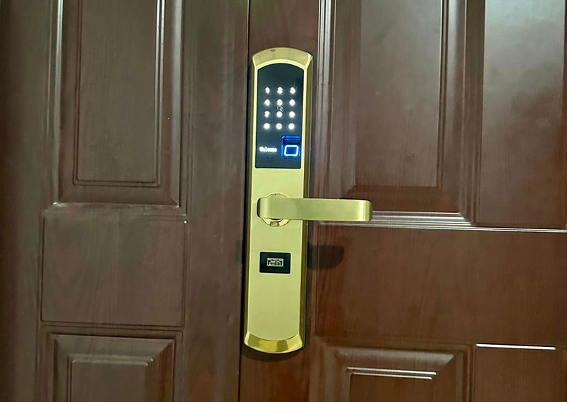Dịch vụ sửa khóa cửa điện tử, sửa khóa vân tay uy tín tại nhà