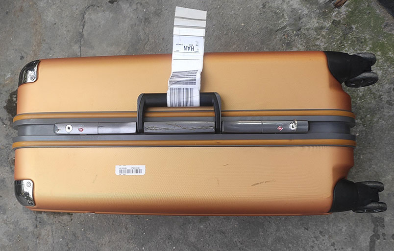 Các nguyên nhân gây hỏng khóa vali số